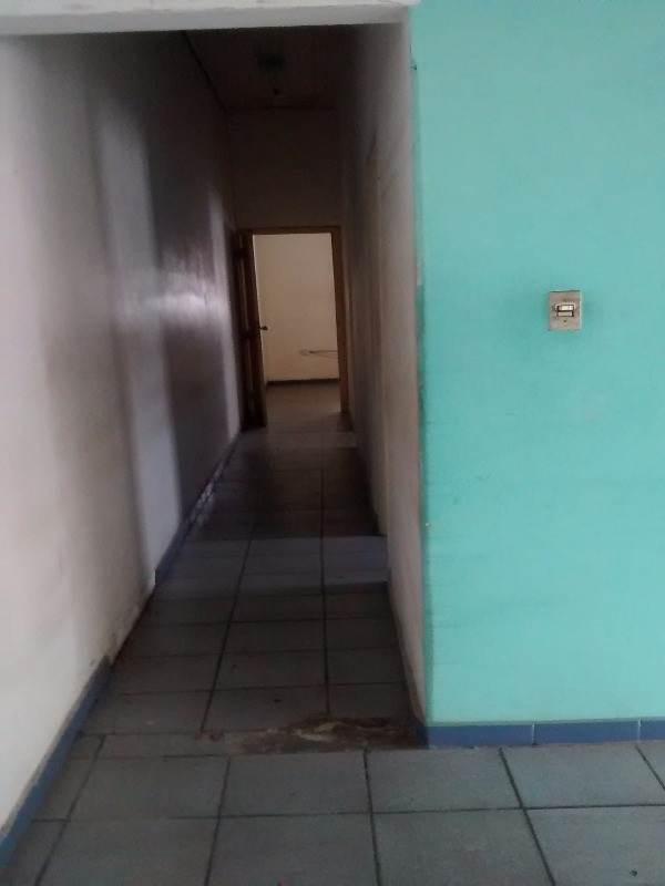 Sobrado à venda com 2 quartos, 220m² - Foto 5