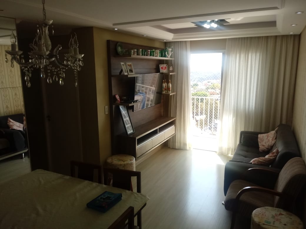 Apartamento à venda com 3 quartos, 74m² - Foto 1