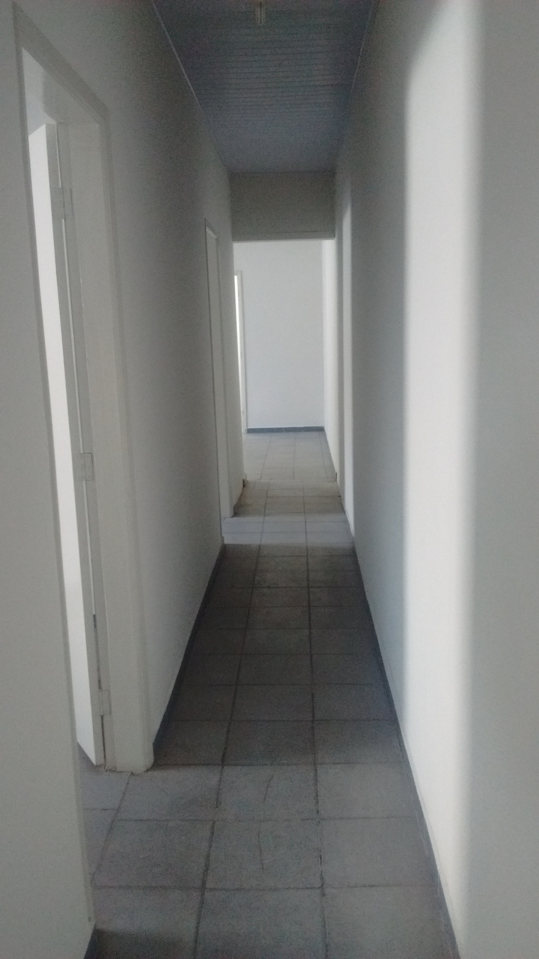 Casa à venda com 7 quartos, 250m² - Foto 6