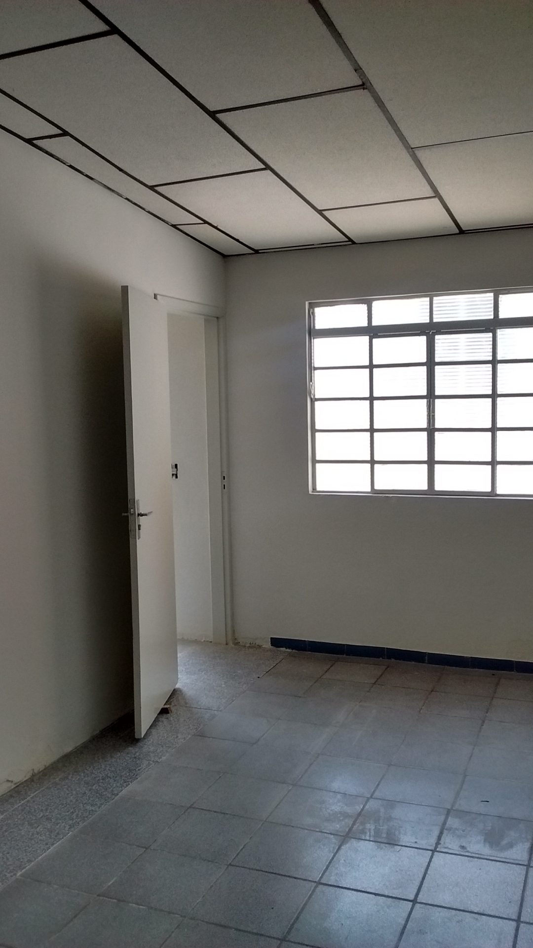 Casa à venda com 7 quartos, 250m² - Foto 31