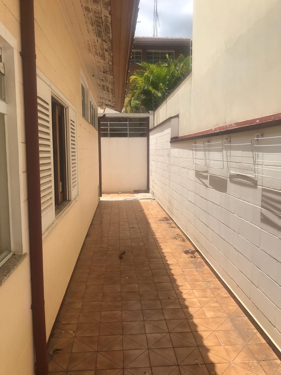 Casa para alugar com 7 quartos, 450m² - Foto 32