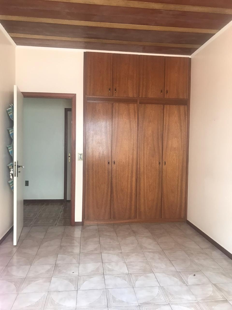 Casa para alugar com 7 quartos, 450m² - Foto 11