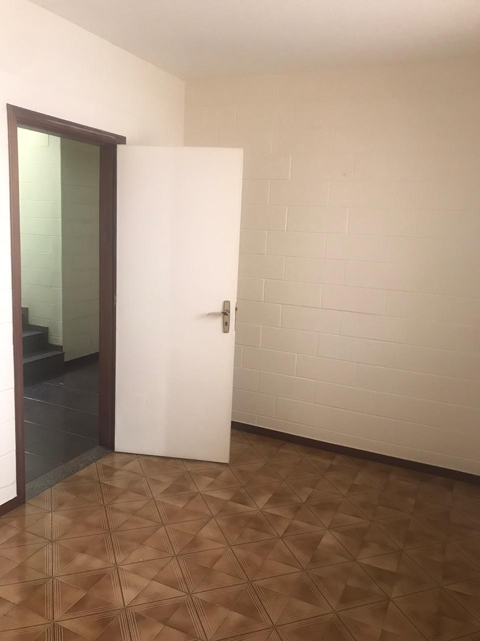 Casa para alugar com 7 quartos, 450m² - Foto 6