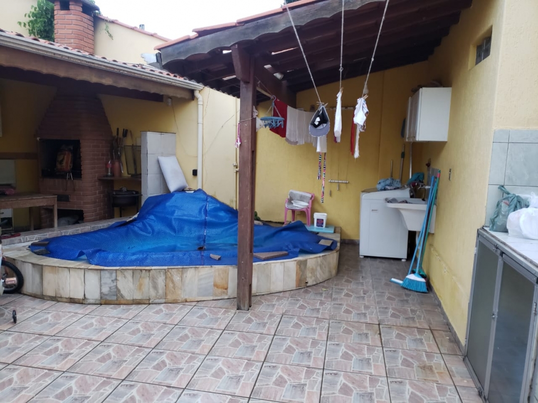 Casa à venda com 3 quartos, 230m² - Foto 10