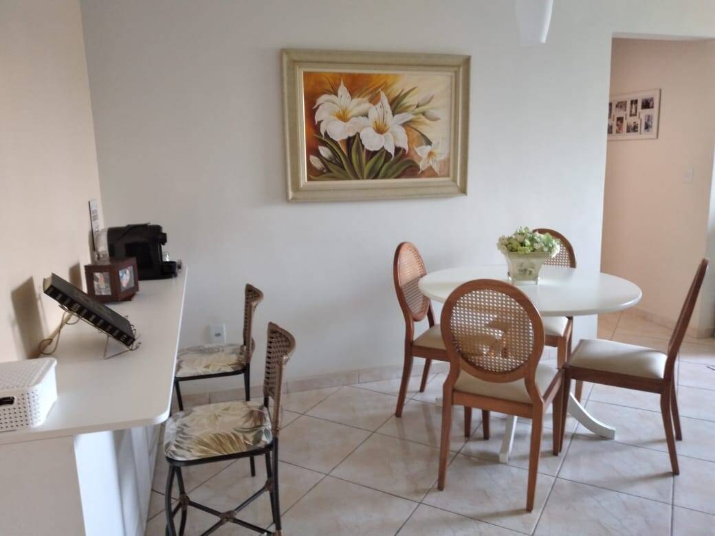 Apartamento à venda com 2 quartos, 75m² - Foto 9