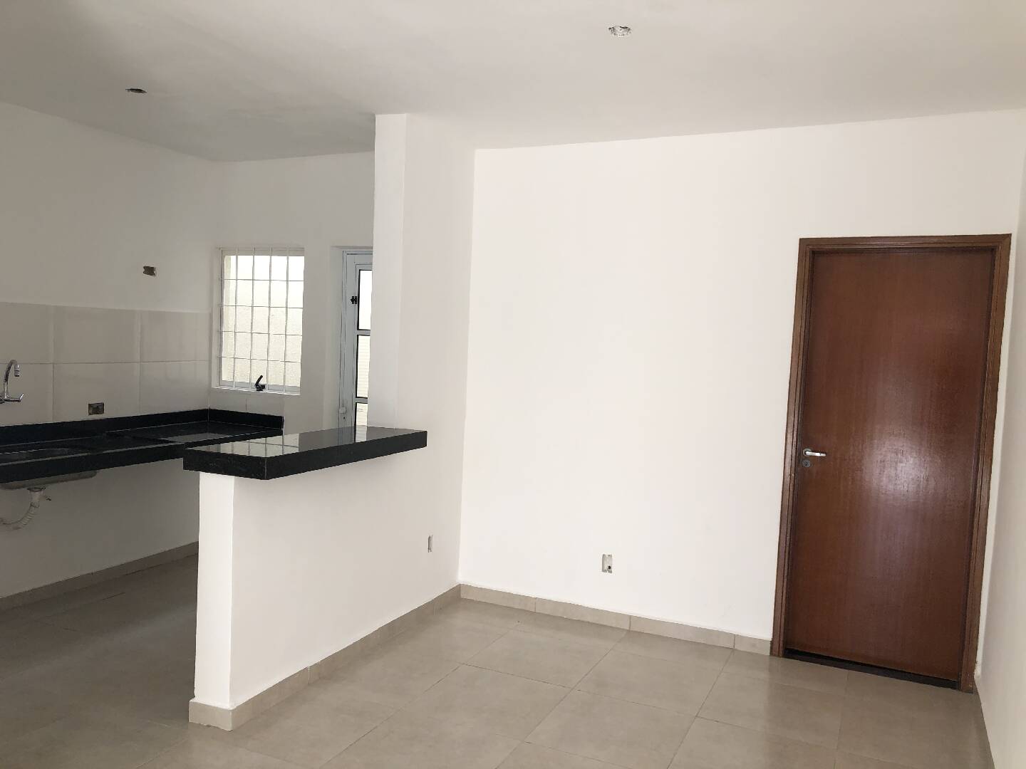 Casa à venda com 2 quartos, 125m² - Foto 8