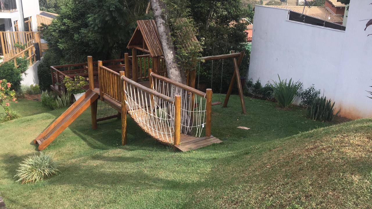 Casa à venda com 3 quartos, 250m² - Foto 24