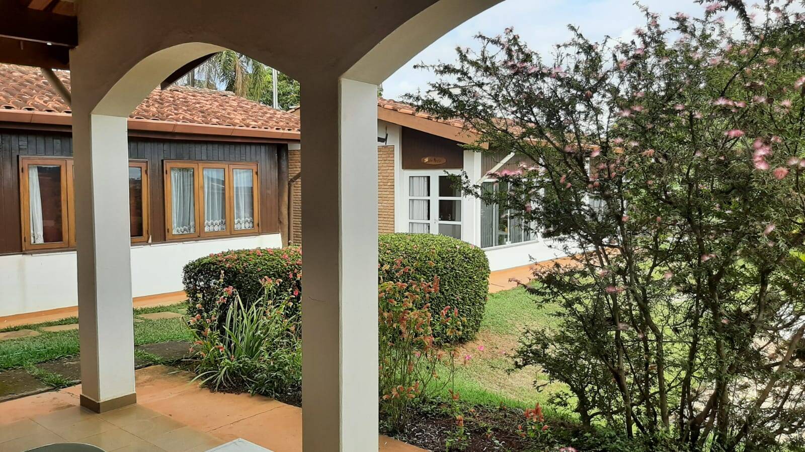 Casa à venda com 3 quartos, 400m² - Foto 4