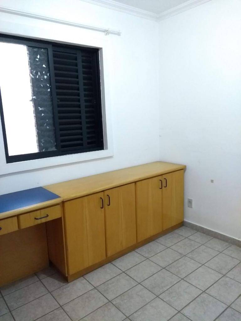 Apartamento à venda com 3 quartos, 96m² - Foto 6