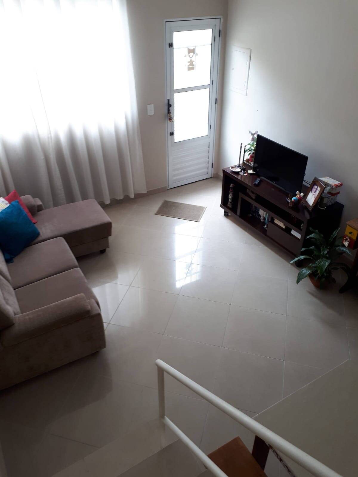 Casa à venda com 2 quartos, 125m² - Foto 1