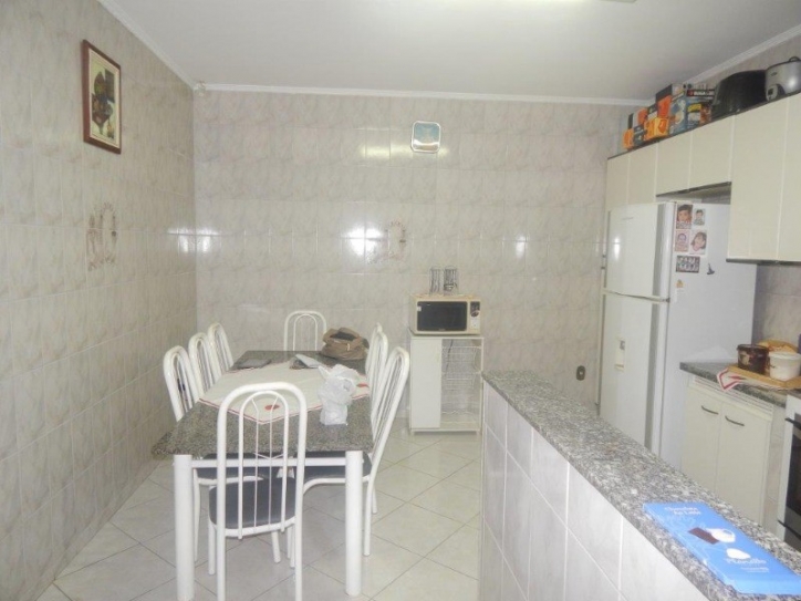 Casa à venda e aluguel com 2 quartos, 140m² - Foto 24