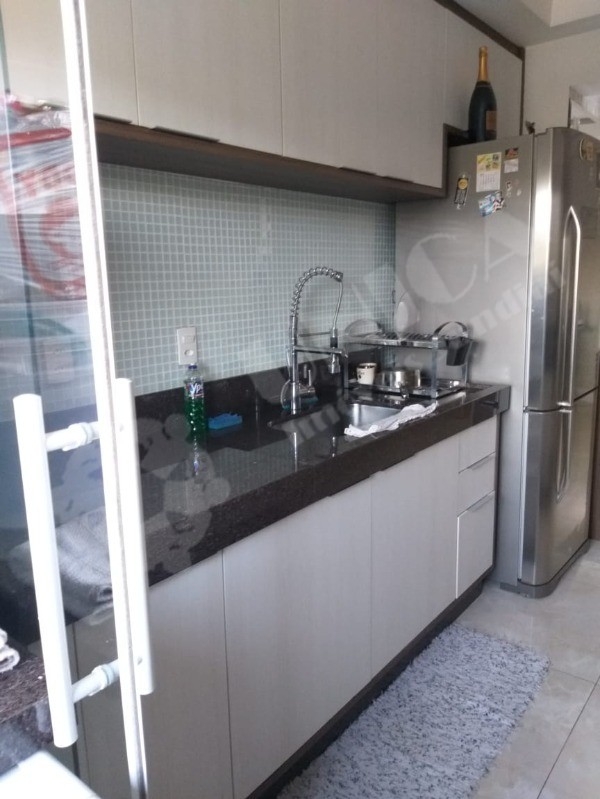 Apartamento à venda com 3 quartos, 92m² - Foto 11