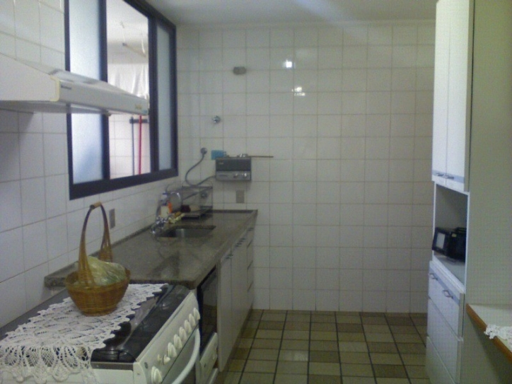 Apartamento à venda com 3 quartos, 128m² - Foto 13