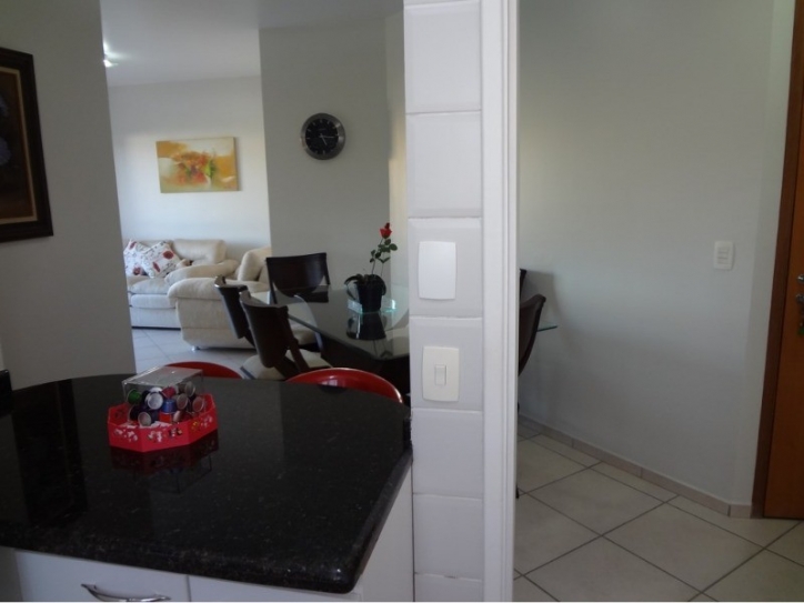 Apartamento à venda com 2 quartos, 60m² - Foto 7